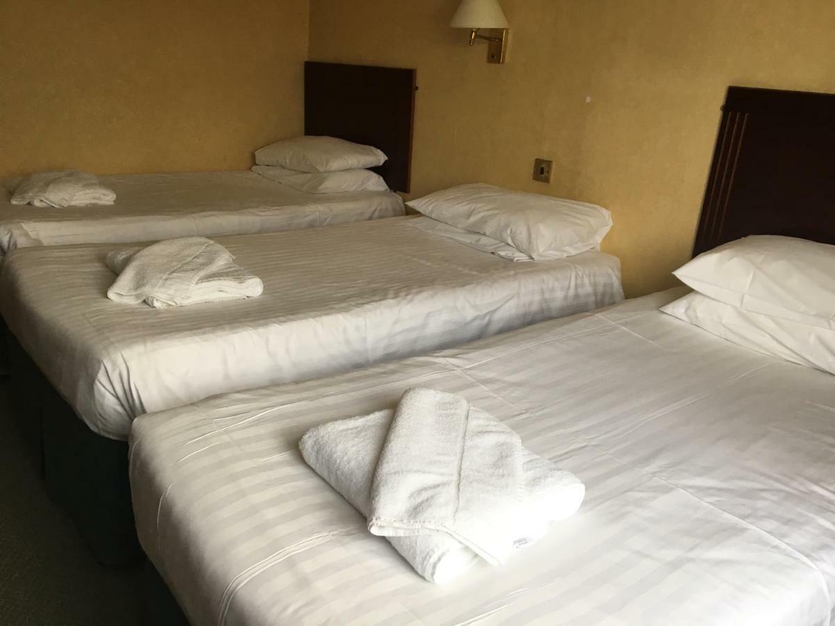 רוז'לי Cedar Tree Hotel מראה חיצוני תמונה